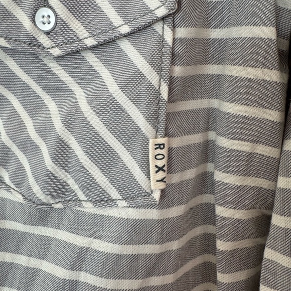 Like New Roxy Striped Button-Up Shirt - Picture 2 of 5